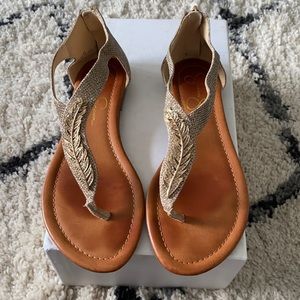 Jessica Simpson Gold Shimmery sandals